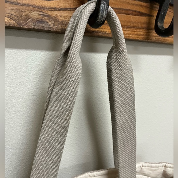 Mud Pie Handloom Tassel Tote, Cream - Picture 9 of 12